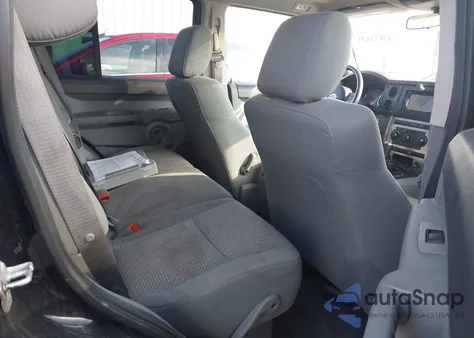 2007 Jeep Commander Sport z USA, uszkodzony, nr VIN 1J8HH48K47C691575